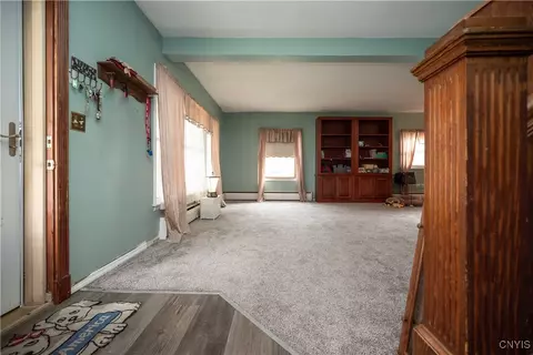 8 Gridley Pl, Paris, NY 13456 photo 11