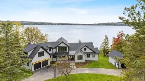 2711 Widewater Ln, Spafford, NY 13152