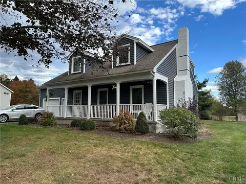 3752 Lyncort Dr, Cortland, NY 13045