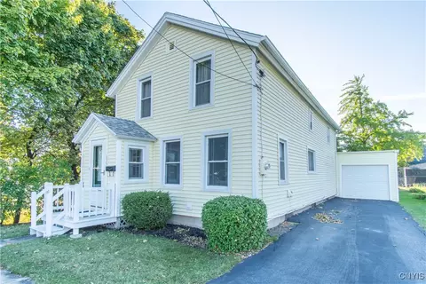 135 Jane St, Clayton, NY 13624