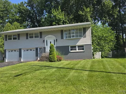4777 Glencrest Ave, Liverpool, NY 13088