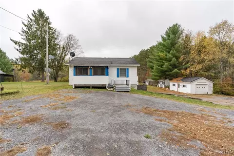 13561 French Settlement Rd, Diana, NY 13648