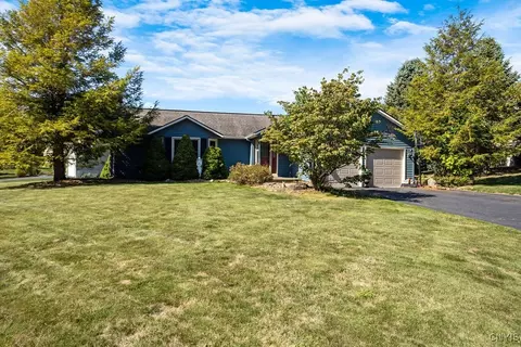 510 Emann Dr, Camillus, NY 13031