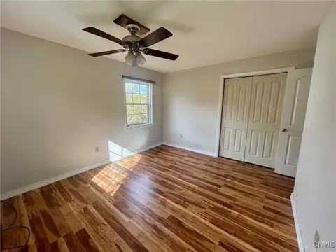 Bedroom - 32 Patrick Cir, Fulton, NY 13069 photo 5 of 8
