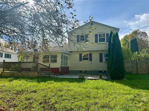 Exterior - 32 Patrick Cir, Fulton, NY 13069 photo 6 of 7