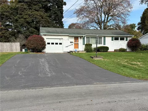 105 Rebecca St, Syracuse, NY 13212