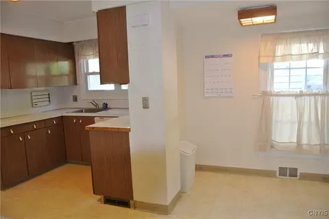 507 Scott Ave, Syracuse, NY 13224 photo 21