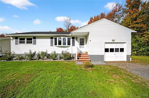 5955 Smith Rd, Syracuse, NY 13212