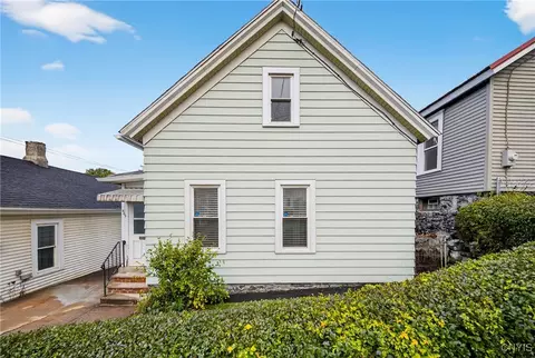 809 E Division St, Syracuse, NY 13208