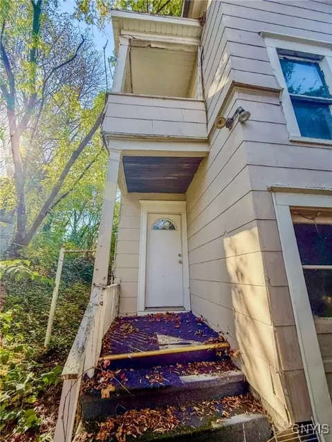 Exterior - 403 Laforte Ave, Syracuse, NY 13207 photo 3 of 4