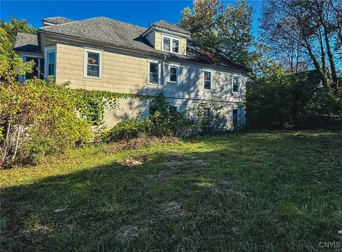 Exterior - 403 Laforte Ave, Syracuse, NY 13207 photo 2 of 4