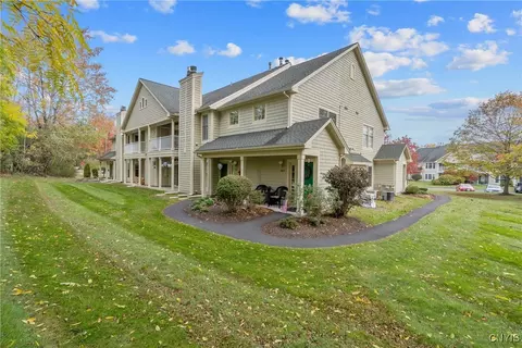 2608 Pipers Ct, Lysander, NY 13027