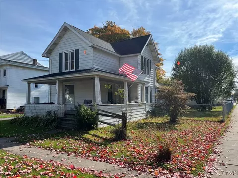 115 Phillips St, Fulton, NY 13069