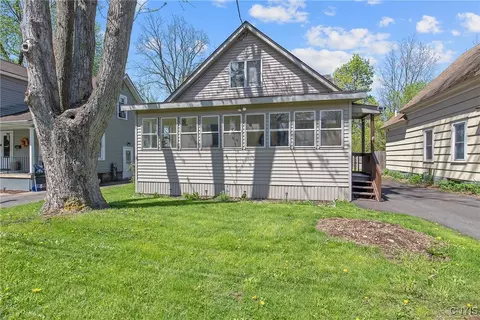 108 Meredith Ave, Onondaga, NY 13120