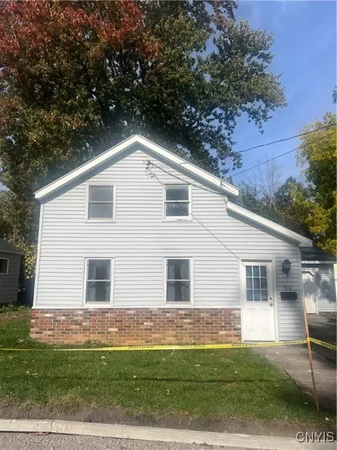 510 Fitch St, Oneida, NY 13421