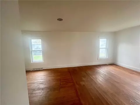 Living - 171 Main Rd, Herkimer, NY 13350 photo 6 of 12