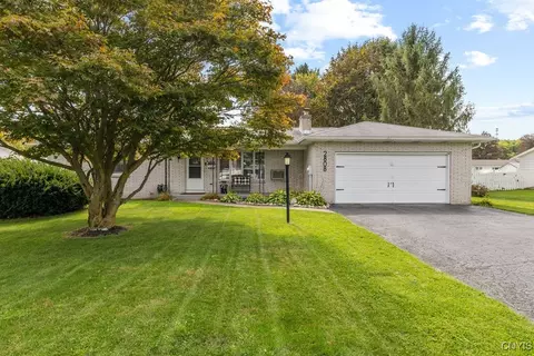 2808 Sharon St, Brutus, NY 13166