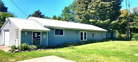 14607 Martville Rd, Sterling, NY 13156