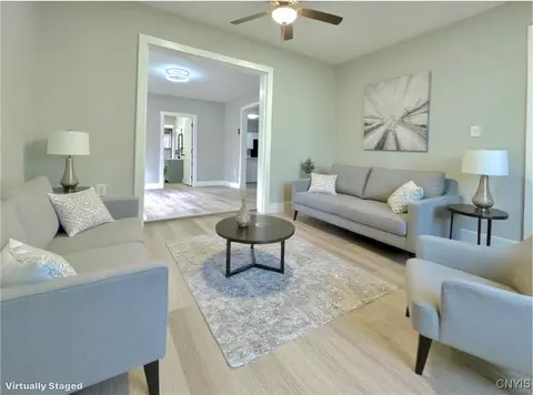 Living - 321 Pleasant Ave, Oneida, NY 13421 photo 8 of 10