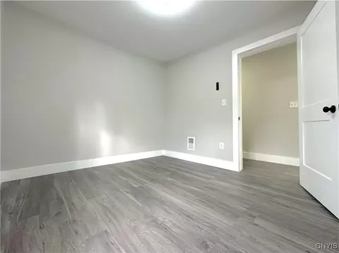 Bedroom - 321 Pleasant Ave, Oneida, NY 13421 photo 2 of 10