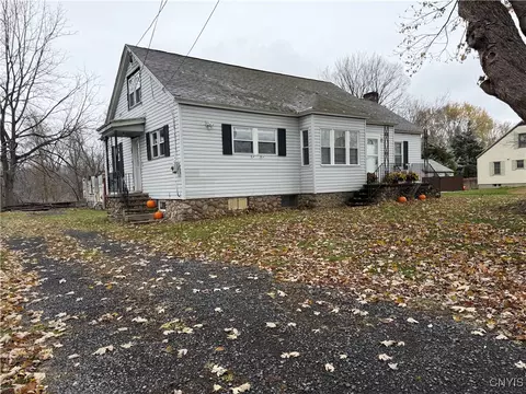 5991 Old Oneida Rd, Rome, NY 13440