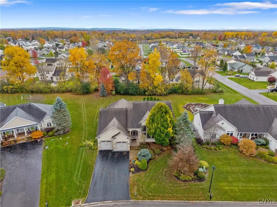 View/Area - 5156 Lyle Dr, Clay, NY 13041 photo 2 of 3