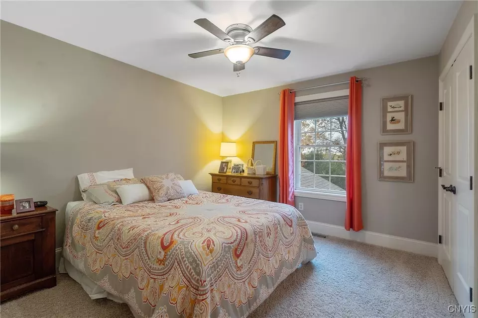 Bedroom - 5156 Lyle Dr, Clay, NY 13041 photo 4 of 6