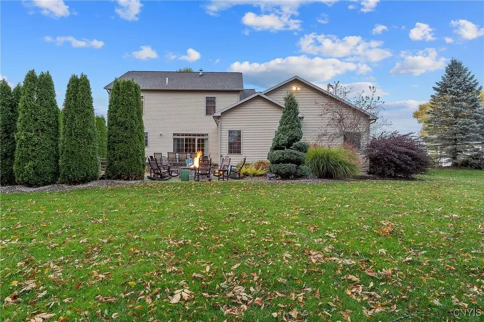 Exterior - 5156 Lyle Dr, Clay, NY 13041 photo 3 of 5