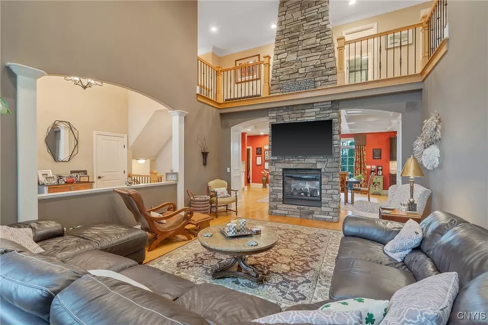 Living - 5156 Lyle Dr, Clay, NY 13041 photo 3 of 5