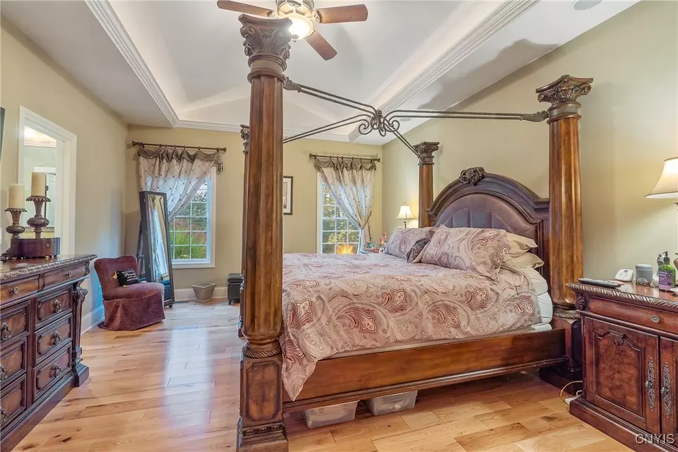 Bedroom - 5156 Lyle Dr, Clay, NY 13041 photo 2 of 6
