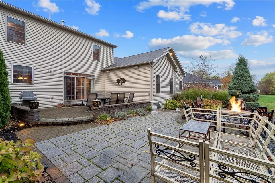 Exterior - 5156 Lyle Dr, Clay, NY 13041 photo 4 of 5