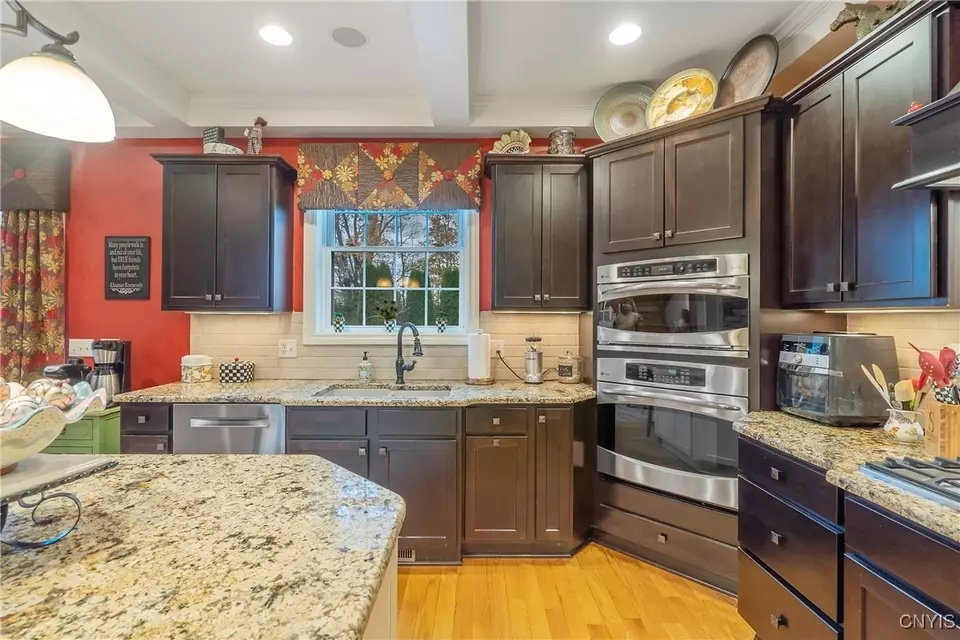 Kitchen - 5156 Lyle Dr, Clay, NY 13041 photo 6 of 7