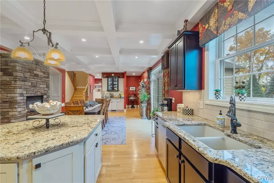 Kitchen - 5156 Lyle Dr, Clay, NY 13041 photo 5 of 7