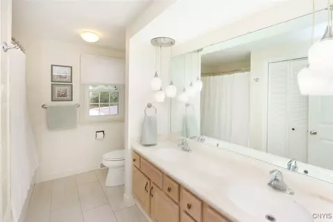 Bath - 516 Standish Dr, Syracuse, NY 13224 photo 3 of 3
