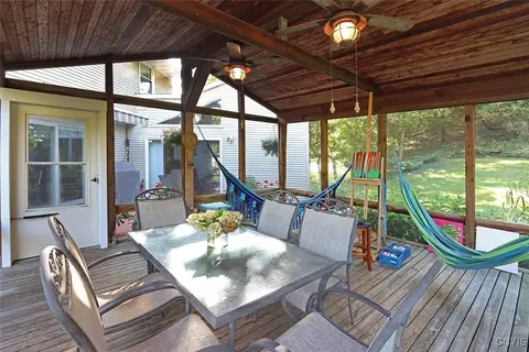 Exterior - 516 Standish Dr, Syracuse, NY 13224 photo 3 of 7
