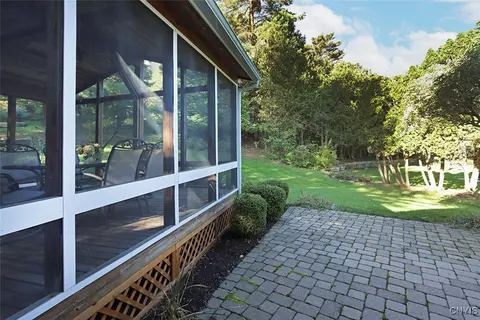 Exterior - 516 Standish Dr, Syracuse, NY 13224 photo 5 of 7