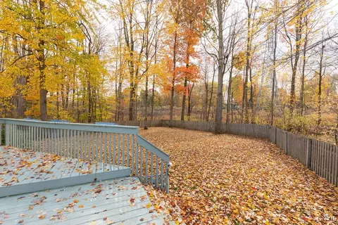 6817 Jayhawk Cir, Lysander, NY 13027 photo 2