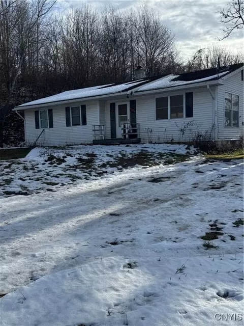 598 Turnpike Rd, Aurelius, NY 13034