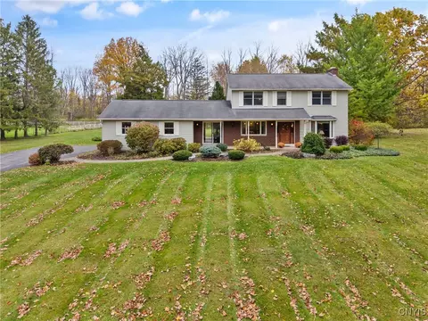 7832 E Dead Creek Rd, Van Buren, NY 13027