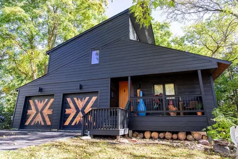 230 Delhi St, Syracuse, NY 13203