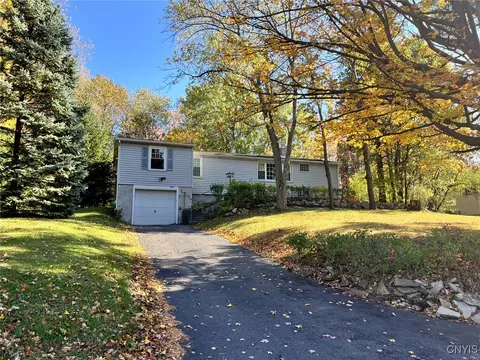 4666 Cleveland Rd, Onondaga, NY 13215