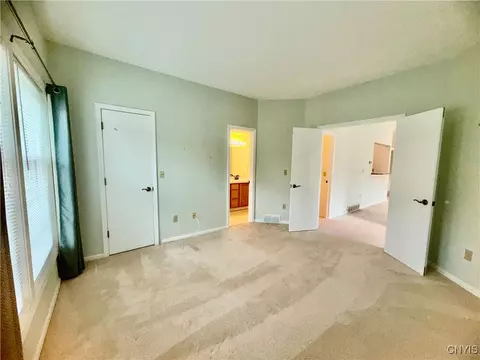 Bedroom - 2402 Pipers Ct, Lysander, NY 13027 photo 3 of 3