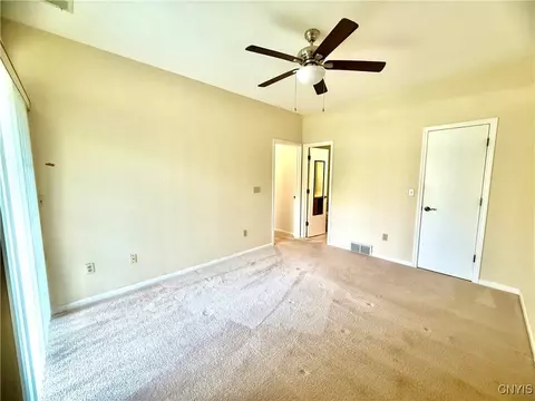 Bedroom - 2402 Pipers Ct, Lysander, NY 13027 photo 2 of 3