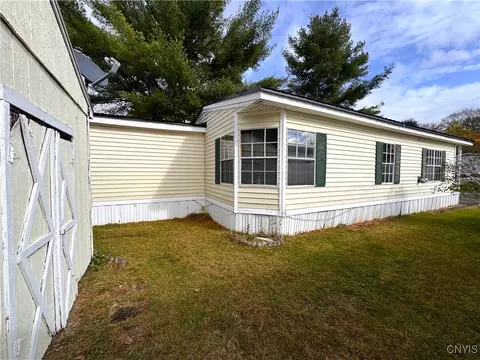 645 Scarlet Dr, Ilion, NY 13357 photo 6