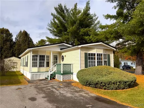 645 Scarlet Dr, Ilion, NY 13357