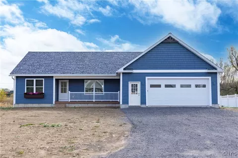 21 Glendale Ave, New Hartford, NY 13413