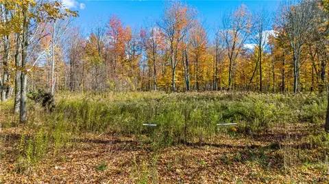 32 Wigwam Dr, Sandy Creek, NY 13142