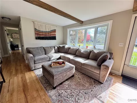 Living - 8556 Belnor Dr, Cicero, NY 13039 photo 1 of 2