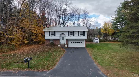 130 Hayes Cir, Trenton, NY 13304