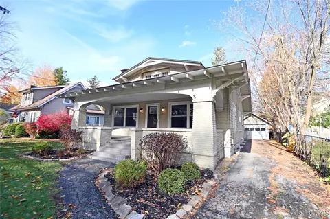 230 Riverside Dr, Utica, NY 13502